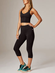 For strength and toning or studio workouts, the Flex Zone pocket legging has it all. Constructed from super soft Peach Me, with incredible luxe velvety handle and four-way stretch. Designed to support your silhouette with strategic curved panelling and in-built side pockets The ideal activewear legging for medium to high impact workouts such as running, gym and everything in between.