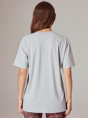 Your all-time favorite workout tee, the Hollywood 90's Tee, will be the MVP of your activewear wardrobe. Made from 100% super soft cotton jersey, it offers comfort, breathability, and easy care. With an oversized boyfriend fit, it pairs perfectly with all your favourite gym leggings, bike shorts, and sweats.