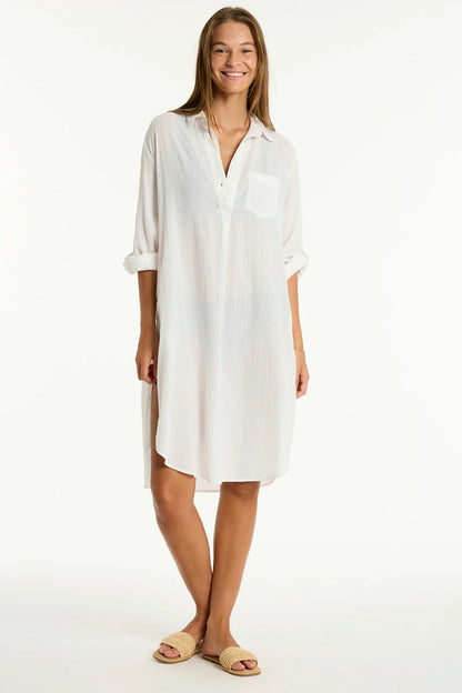  Salt collection is crafted from a super soft, light-weight cotton fabric and designed to throw over your swim and go, or dress up it up for an elevated resort wear look.

Relaxed fit
Button through
Side pockets
Fabric Composition:
100% Cotton