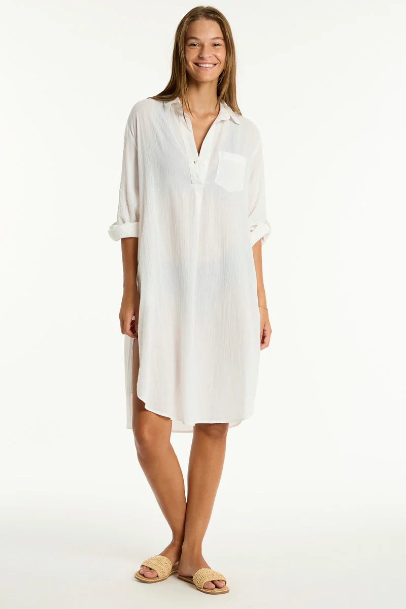  Salt collection is crafted from a super soft, light-weight cotton fabric and designed to throw over your swim and go, or dress up it up for an elevated resort wear look.

Relaxed fit
Button through
Side pockets
Fabric Composition:
100% Cotton