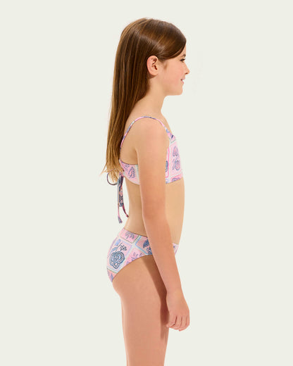 Bikini Set
Crop style Top with Tie back for fit versatility
Scoop neckline
Adjustable straps for the perfect fit
Modest hipster Brief