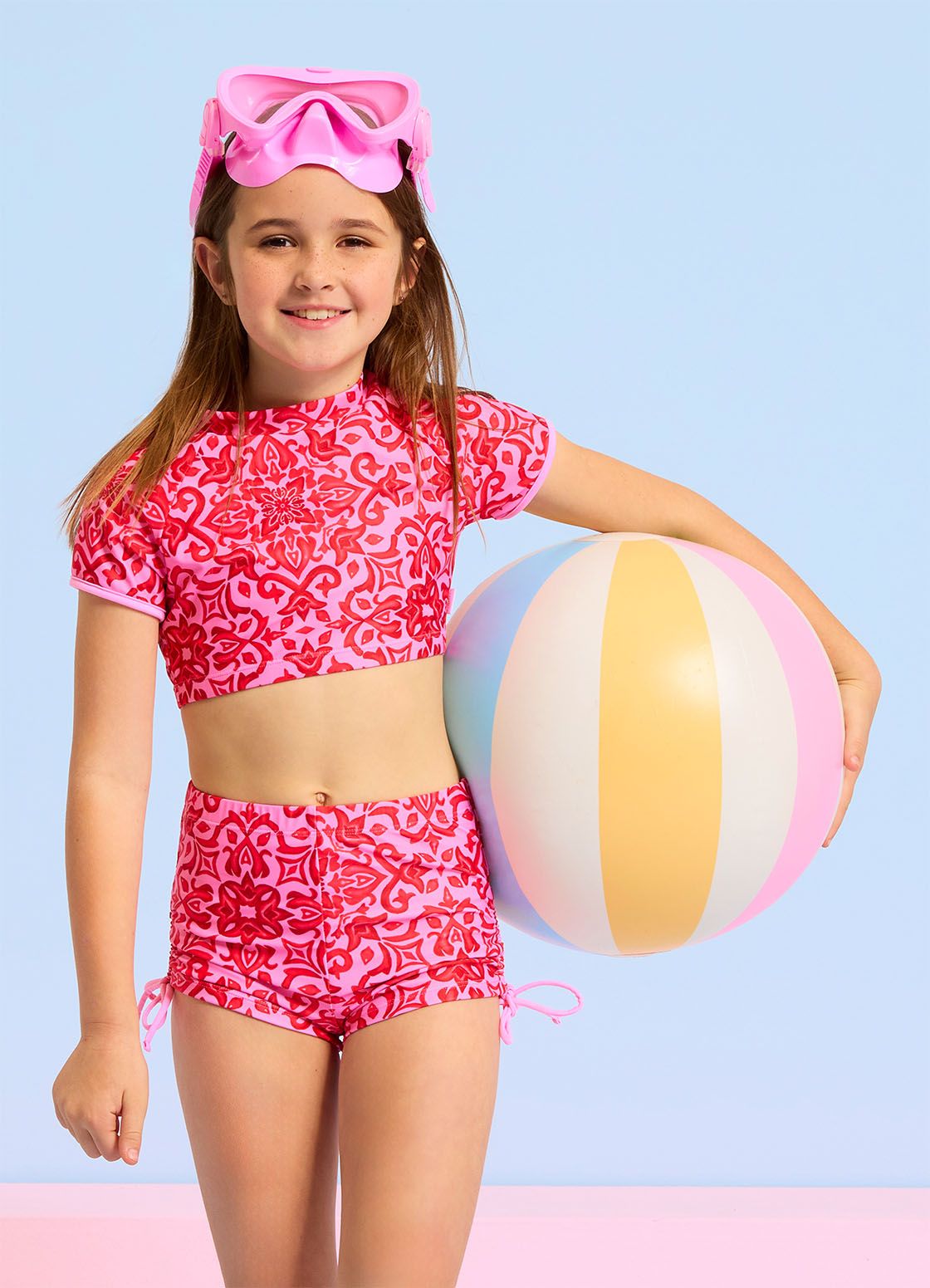 Tie Sides
Crew Neckline
Pull Over Style
Crop Style
Boyleg Legline
Fabric: 82% Polyester / 18% Lycra Xtralife