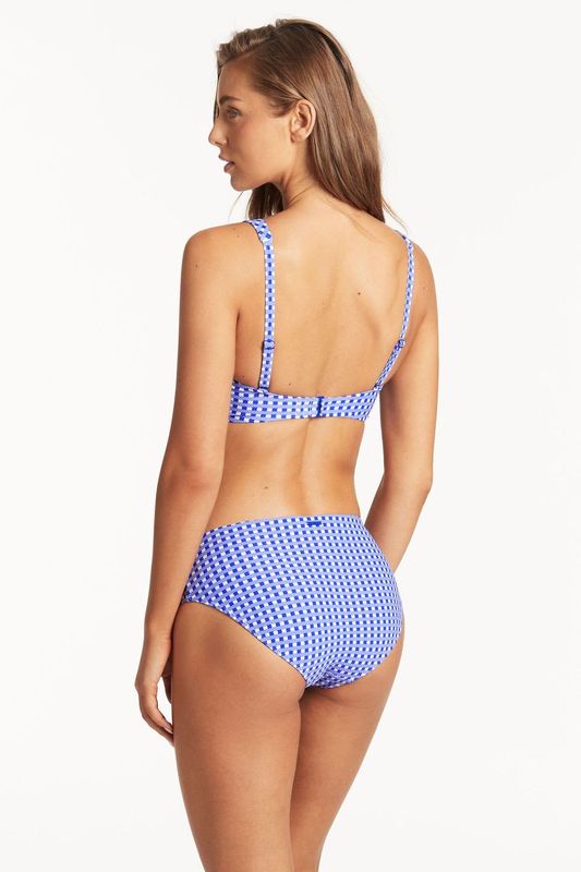 The season’s standout motif is a bold yet classic check – retro shaping and contour gathering moulds and shapes the body for the ultimate in nostalgic glamour. Checkmate is printed on a soft lightweight pique base for this seasons ultimate cheeky nautical.
