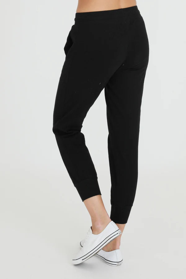 Relax in style with the Amber slim leg joggers. The elasticated waist and cuffs with a slimmer fit give these a less slouchy fit than a typical jogger.