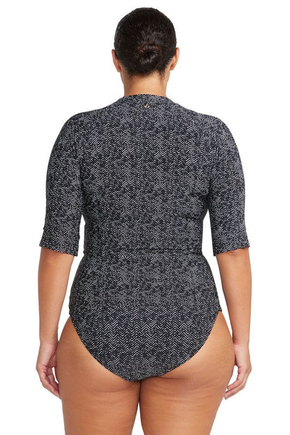 Artesands Black Zig Zag Seurat Sun Safe Rash Top