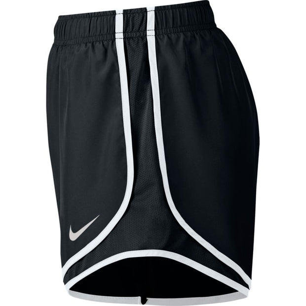 Dri-FIT technology helps you stay dry, comfortable and focused. 3" inseam with curved hem offers great range of motion. Side mesh panels ventilate to keep you cool. Internal audio pocket on the back right provides convenient storage for small items. Reflective details enhance visibility in low-light conditions. Elastic waistband with an internal drawcord for a personalized fit. Drawcord has Nike Running and Swoosh design trademark print.