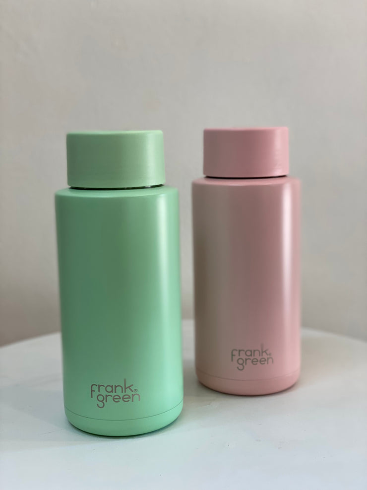 this is the ultimate reusable bottle experience. it looks beautiful, maintains the liquid temperature you desire for hours and tastes the way you intended (no nasty metallic flavour here). plus you can be confident knowing it won’t spill in your bag when you’re on the go.   large: 34oz / 1,000ml