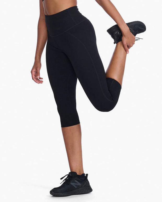 A comfortable yet firm fit for all-day wear, not just training, the Form Hi-Rise Compression Tights offers full-coverage in all the right places for a sculpted flattering silhouette