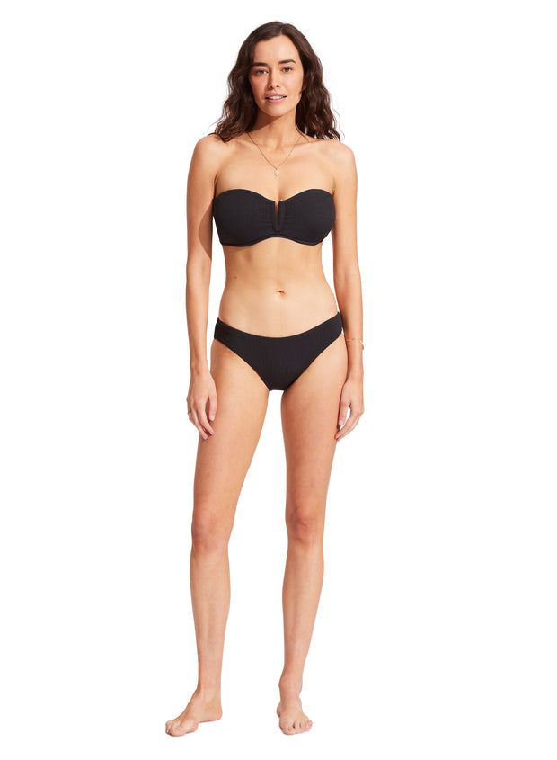 Underwire for Bust Support Side Boning for Shape Definition Gripper Tape to Hold Swimsuit in Place Removable and Adjustable Straps for Fit Versatility Multi-Fit Adjustable E-Hook for Fit Versatility