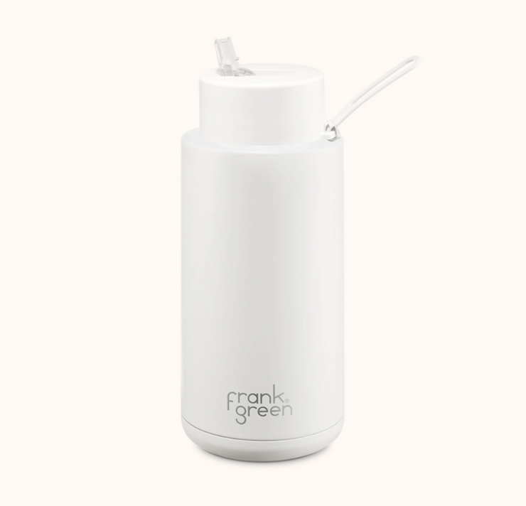 this is the ultimate reusable bottle experience. it looks beautiful, maintains the liquid temperature you desire for hours and tastes the way you intended (no nasty metallic flavour here). plus you can be confident knowing it won’t spill in your bag when you’re on the go.   large: 34oz / 1,000ml