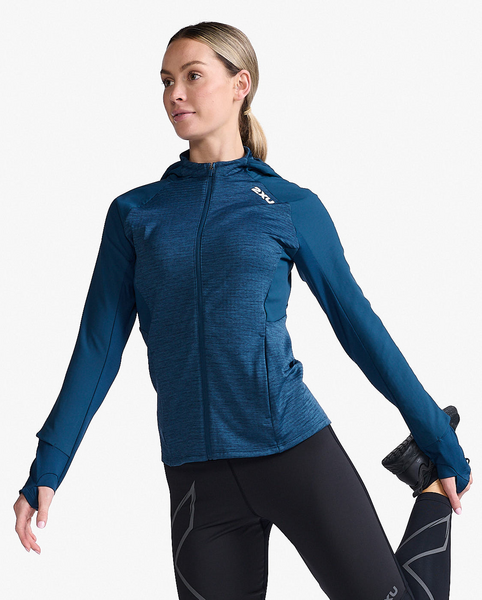 The Ignition Shield Hooded Mid-Layer is designed to protect against wind chill and light rain, featuring a double-knit waffle with water resistant woven overlay and cuffs with sport watch windows and thumbholes to keep cold hands at bay.