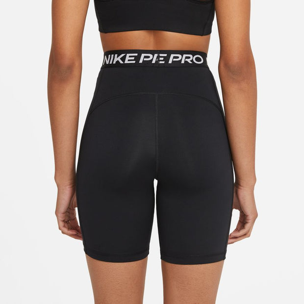 The Nike Pro 365 Shorts wrap you in stretchy fabric with Dri-FIT technology to keep you feeling supported and dry during intense workouts. This product is made with at least 50% recycled polyester fibers.