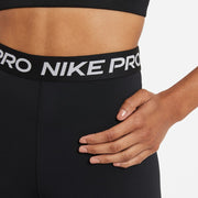 The Nike Pro 365 Shorts wrap you in stretchy fabric with Dri-FIT technology to keep you feeling supported and dry during intense workouts. This product is made with at least 50% recycled polyester fibers.