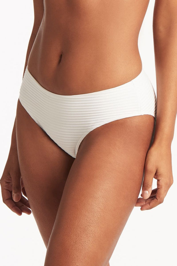 Mid rise waist Powermesh lining for front & back support