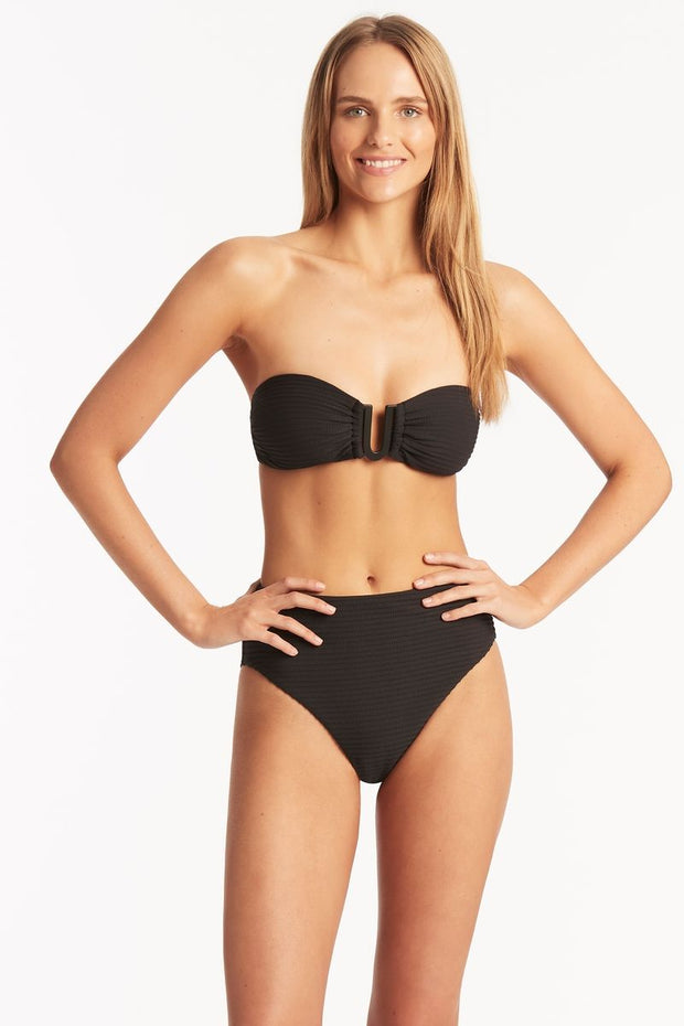 High waisted Powermesh lining for front & back support