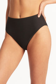 High waisted Powermesh lining for front & back support